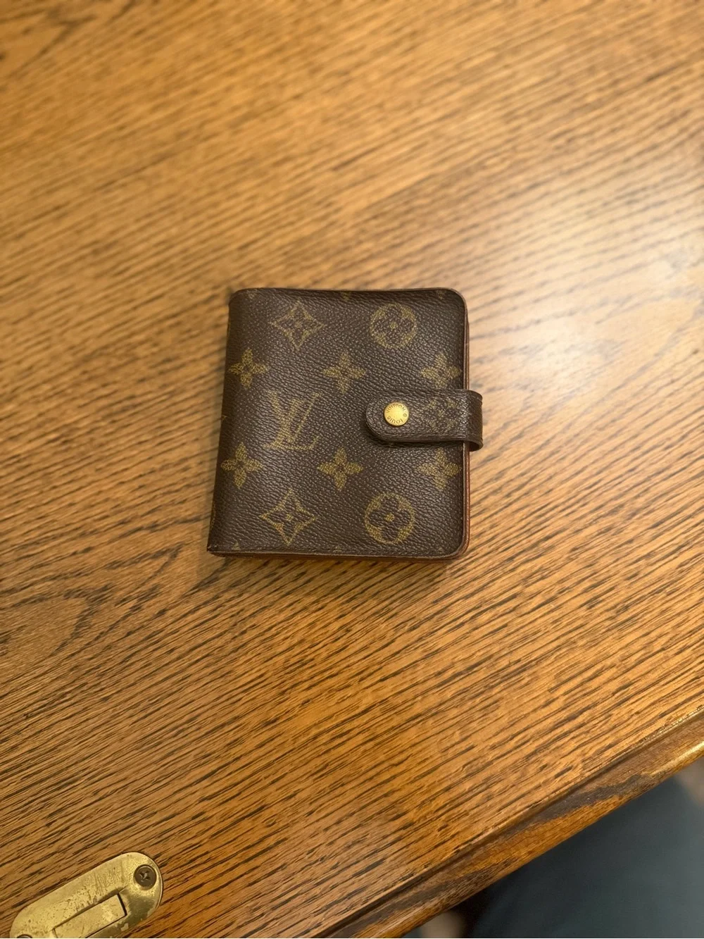 Louis Vuitton Monogram Canvas Zip Compact Wallet-unisex authentic vintage